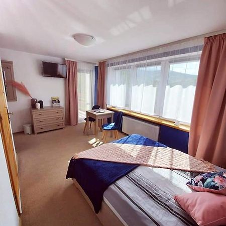 Pokoje Goscinne "Trudzin-Ski" Świeradów-Zdrój Exteriör bild